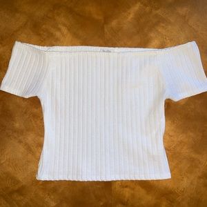 Brandy Melville cropped off-the-shoulder top